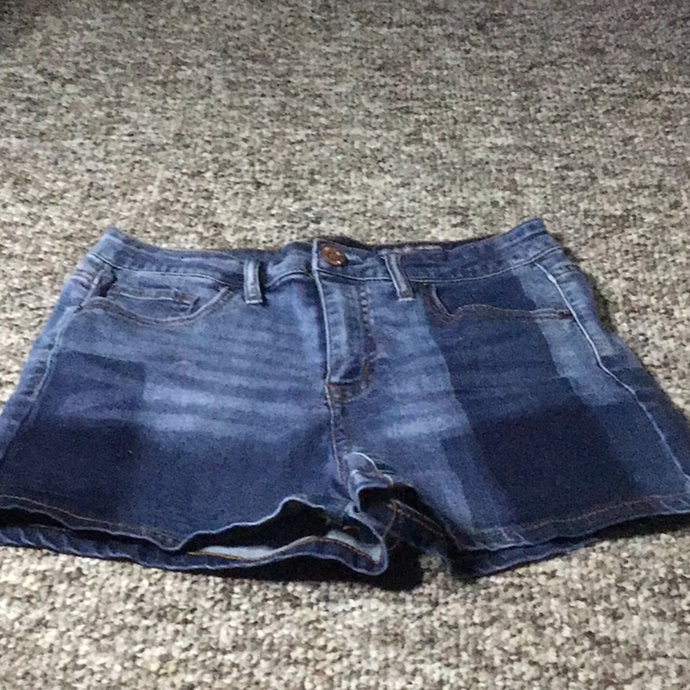 High wasted shorts